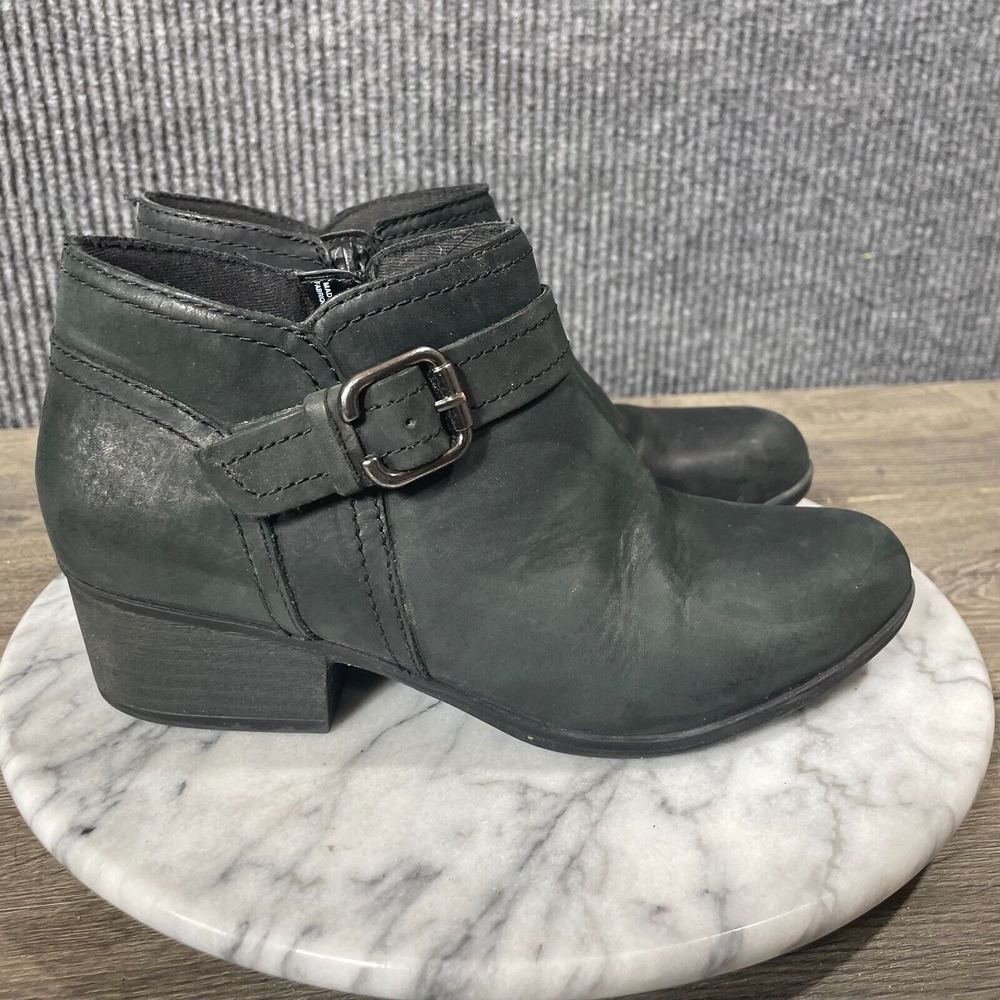 Clarks Boots Womens 6 M Black Leather Zip Up Buckle Booties Block‎ Heels Comfort